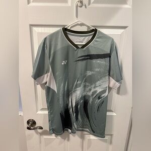 Yonex Men's Artistic Green and White Tee